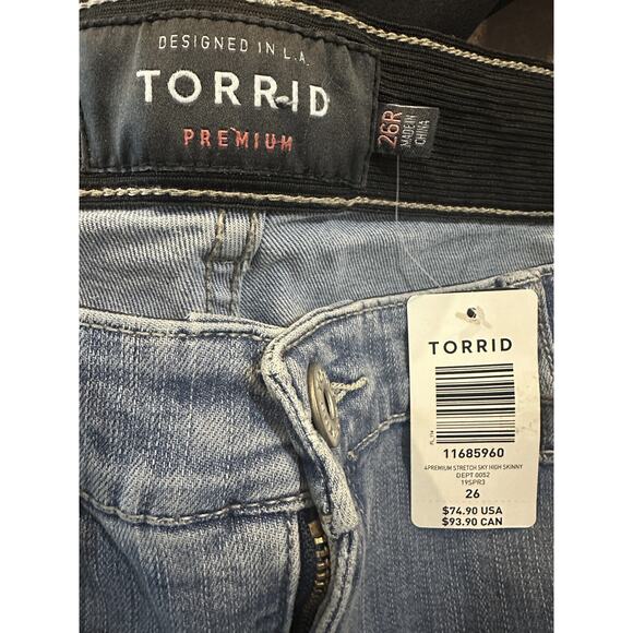 NWT Torrid Sky High Skinny Jean Premium Stretch Medium Wash Blue Plus Size 26 - Picture 9 of 12